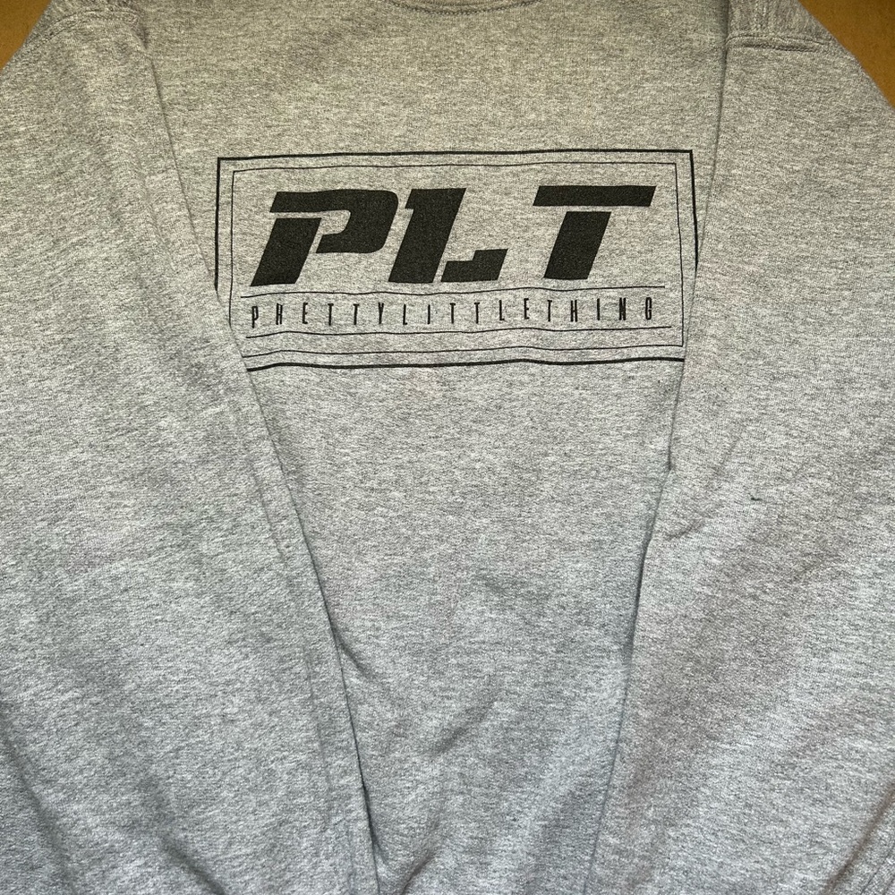 PrettyLittleThing Gray Women’s Sweater